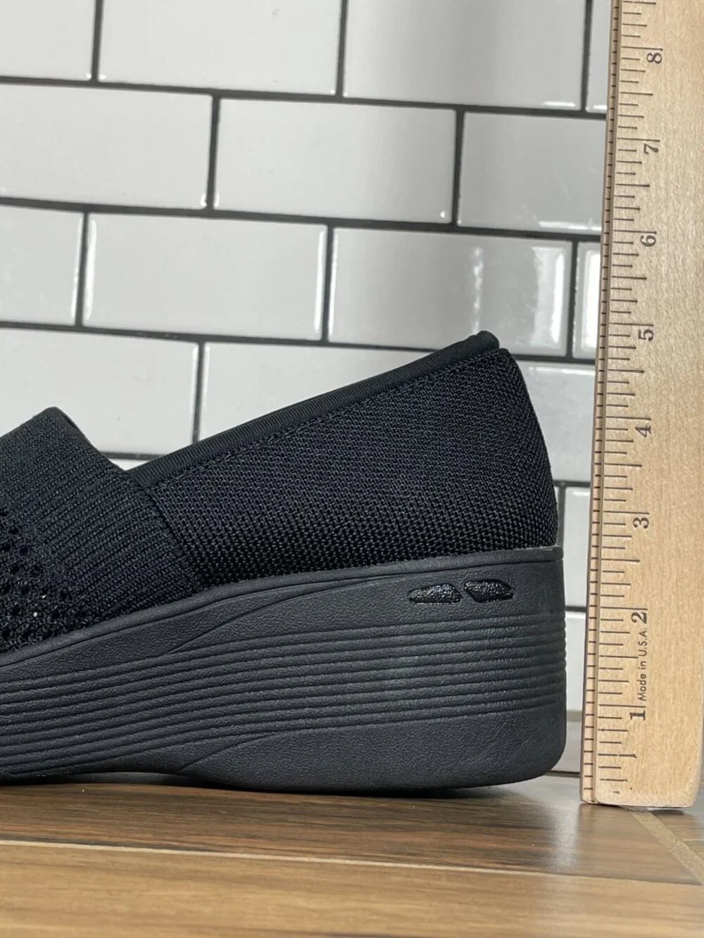 Skechers Pier Lite Shoes Womens Size 9 Wide Black Lightweight Slip On Wedge